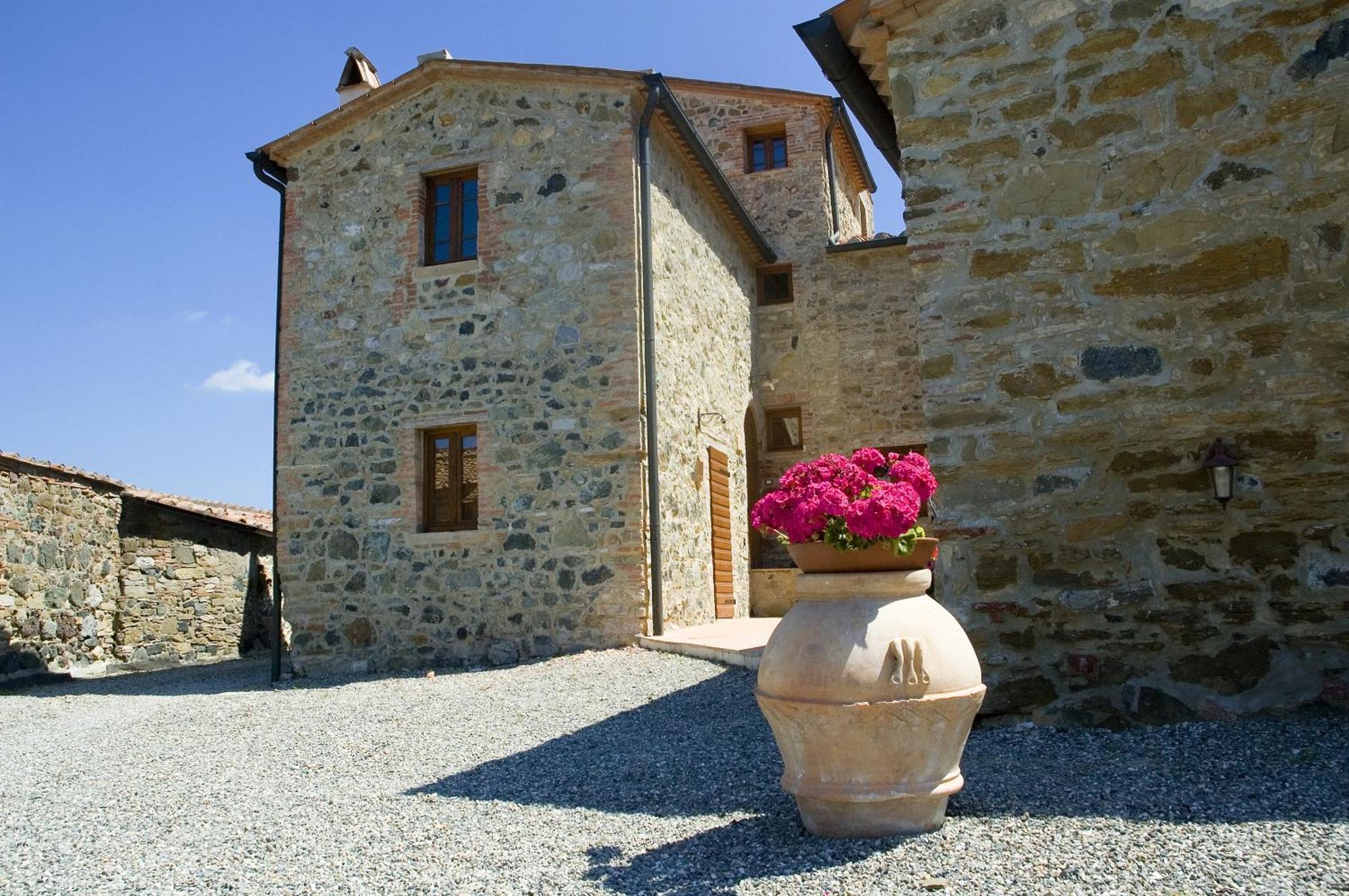 Montecastelli Pisano Borgo Cerbaiolaゲストハウス エクステリア 写真